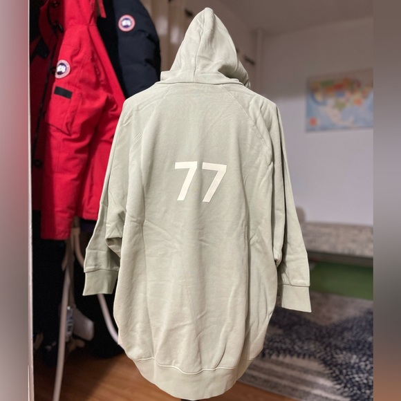 NWT Women’s Medium Fear Of God Essentials French Terry 3/4 Sleeve Hoodie Seafoam - Picture 8 of 13